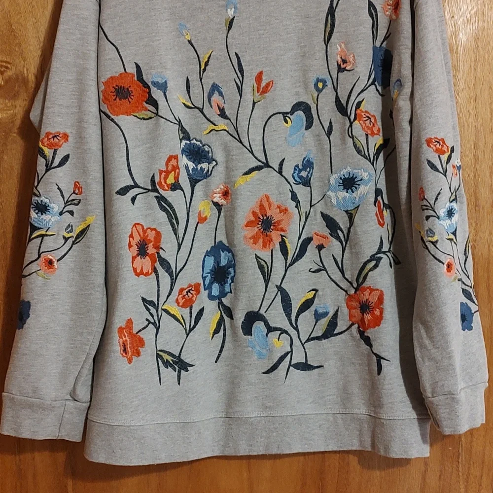 Sundry Gray Floral Embroidered Sweatshirt - Picture 3 of 13